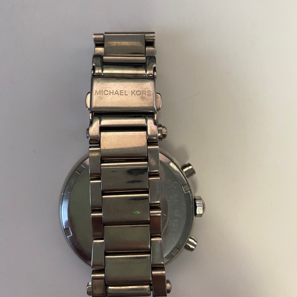 Michael Kors watch - Picture 2 of 2